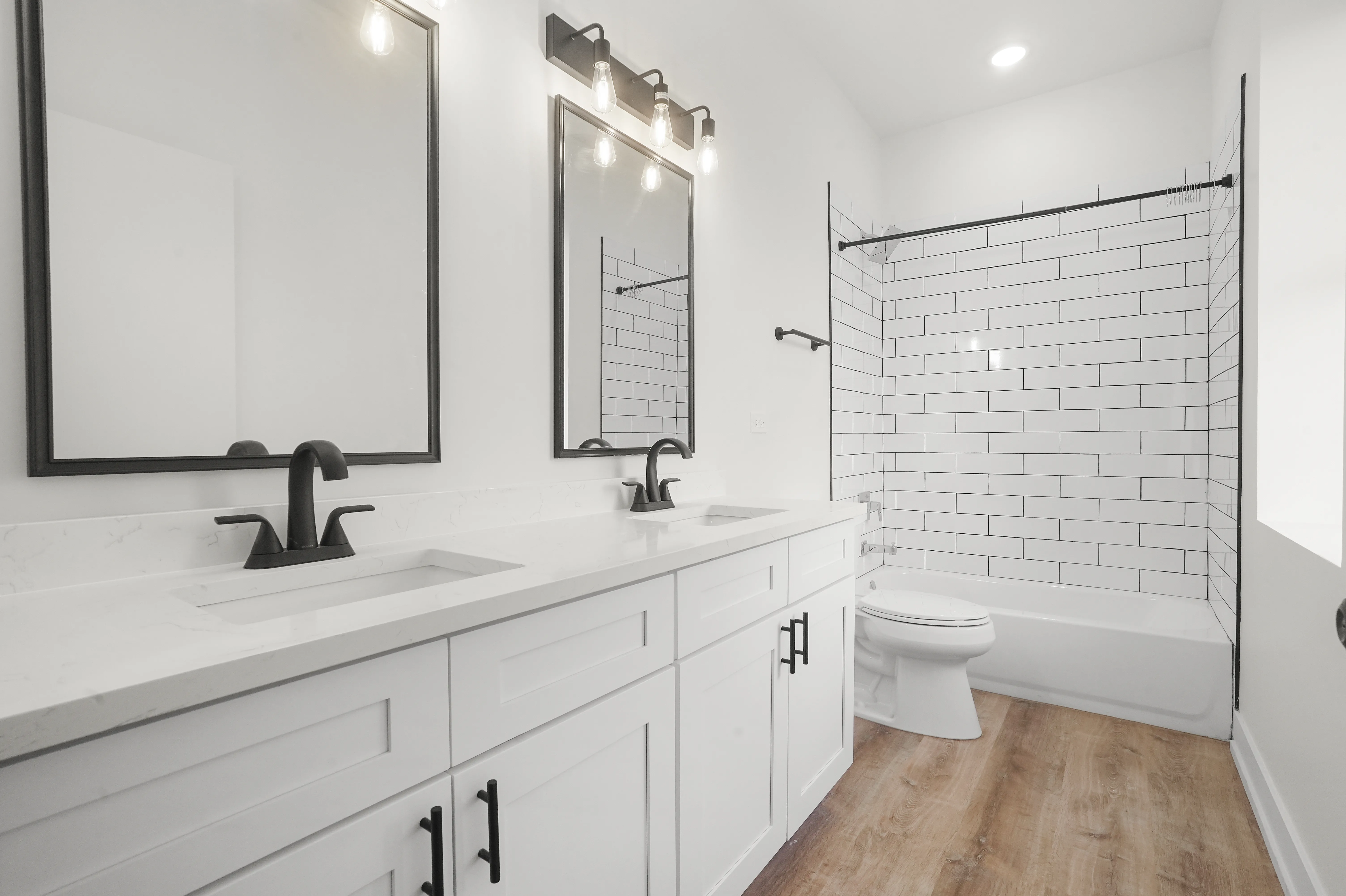 2219 N HAMTON AVE 60647-The Hedwig-Chicago-IL