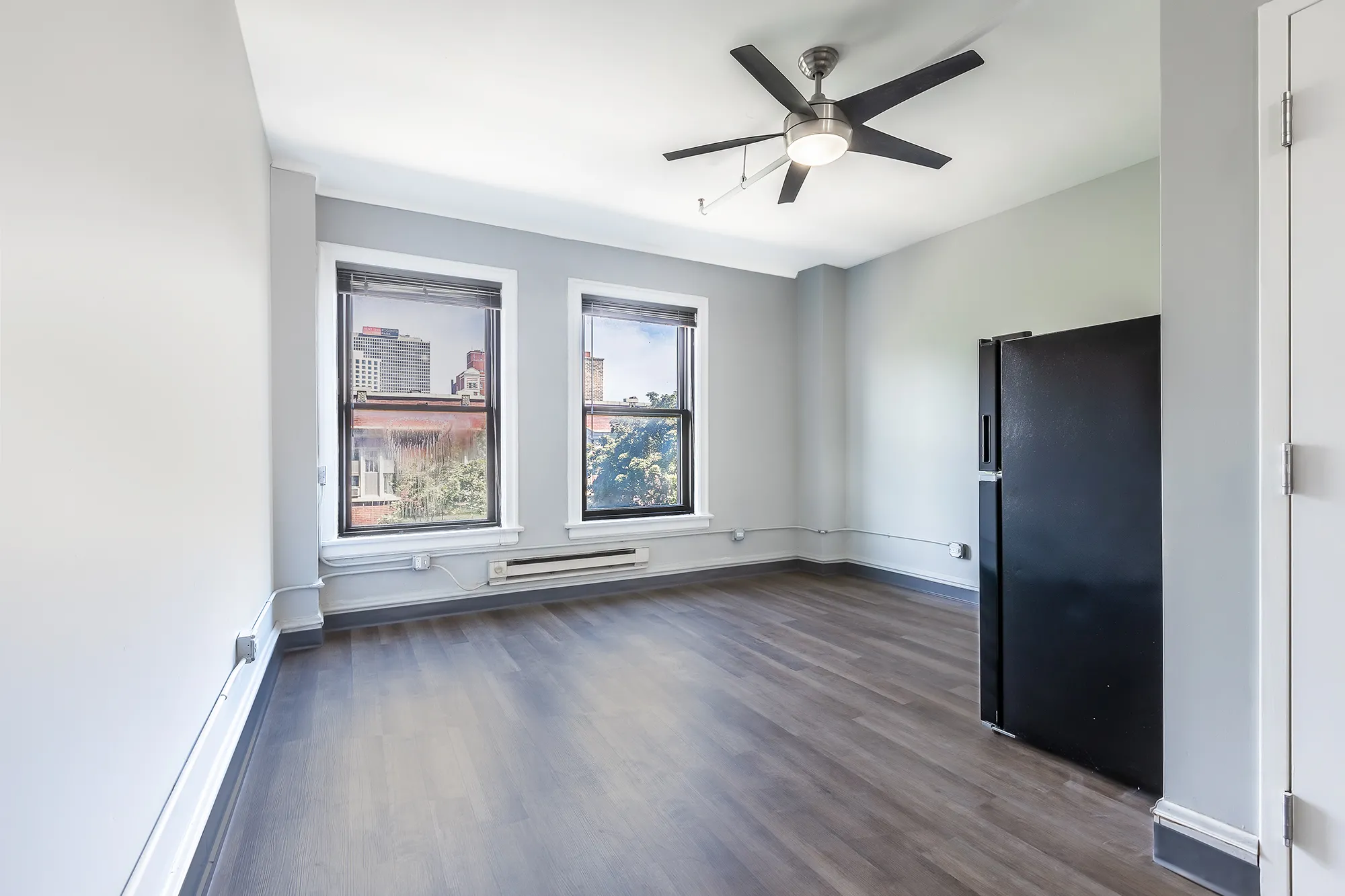 5401 Cornell Apartments