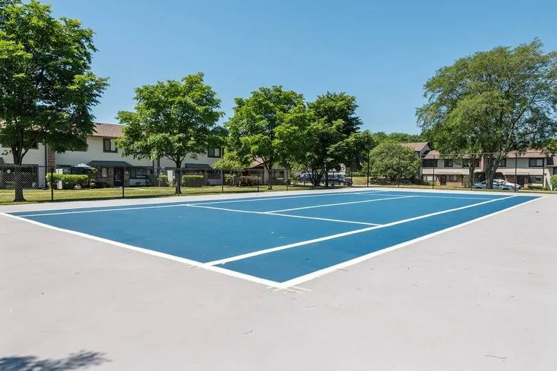 Arrive Oak Brook Heights Apartments