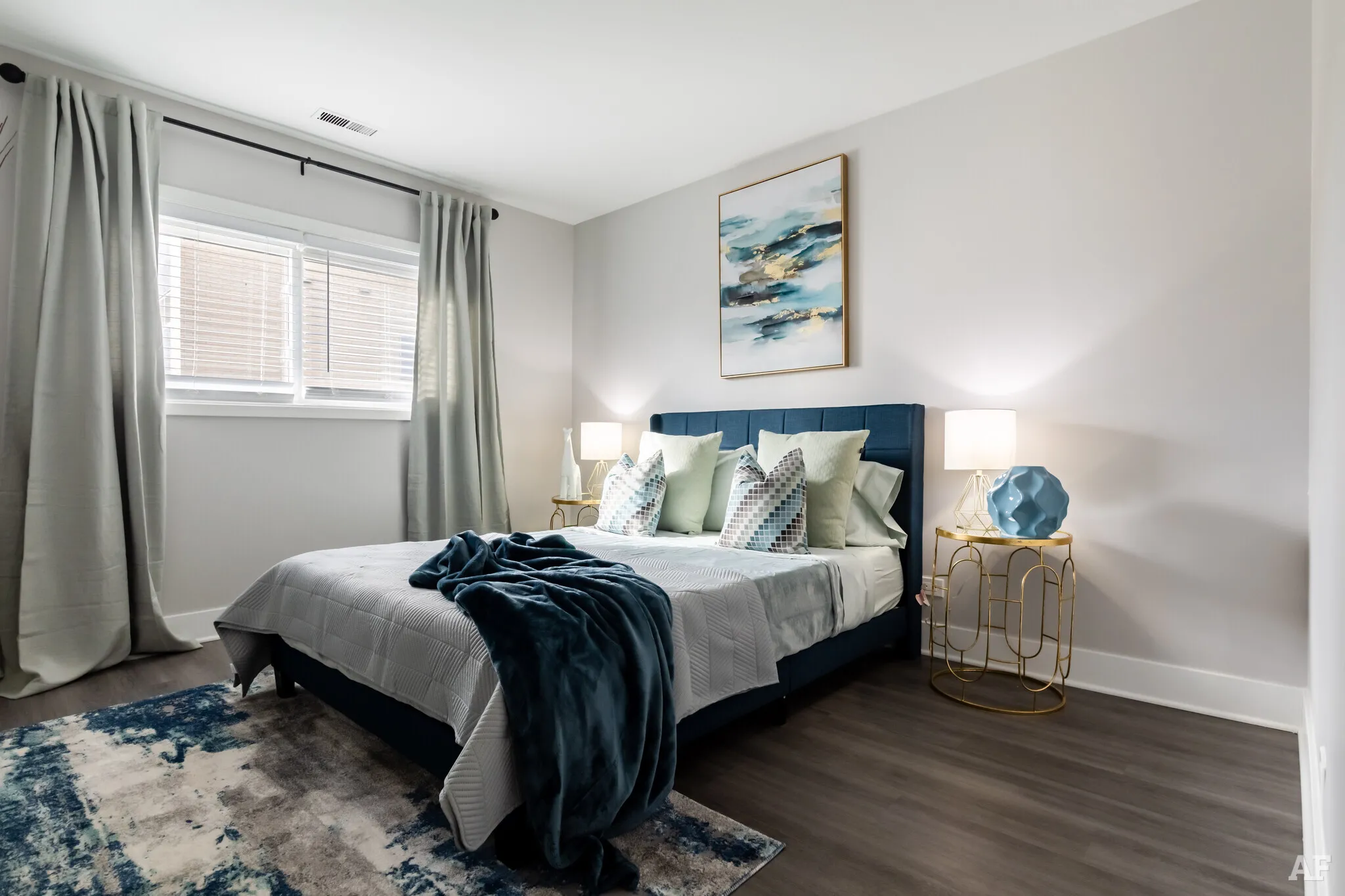 Grand Park Apartments