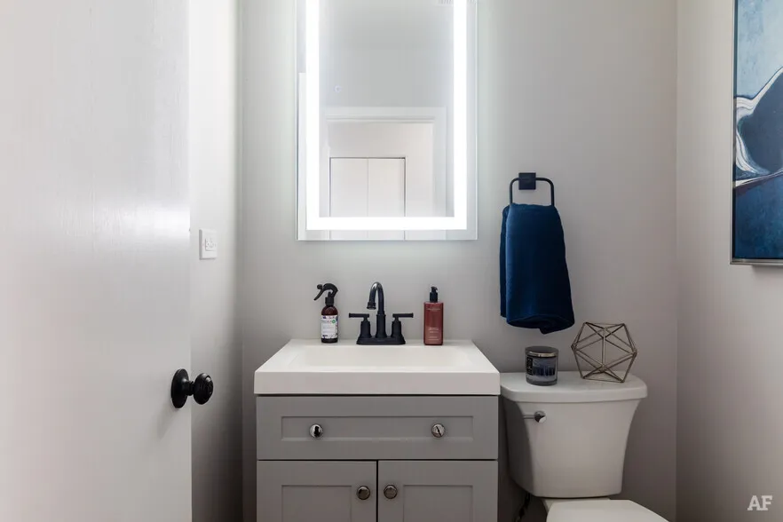 Grand Park Apartments