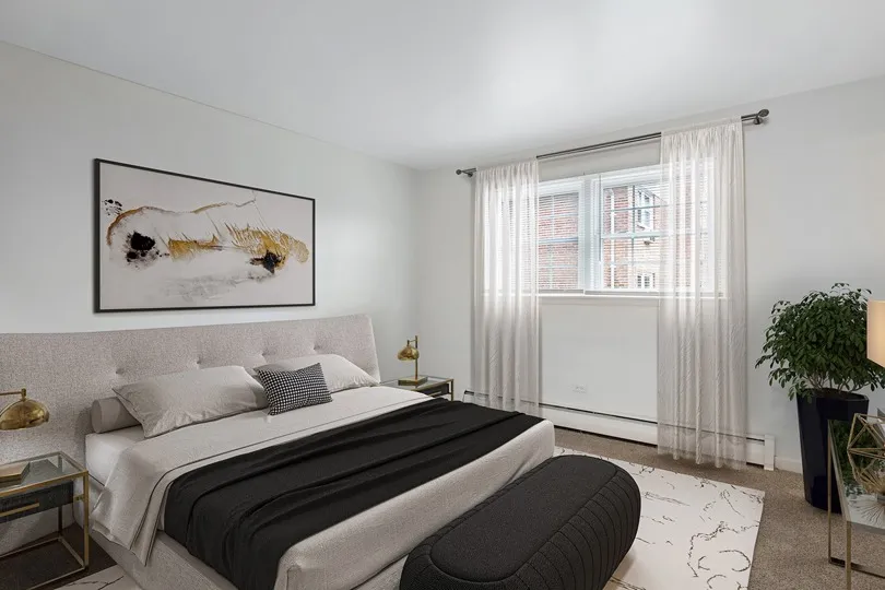 ReNew Des Plaines Apartments