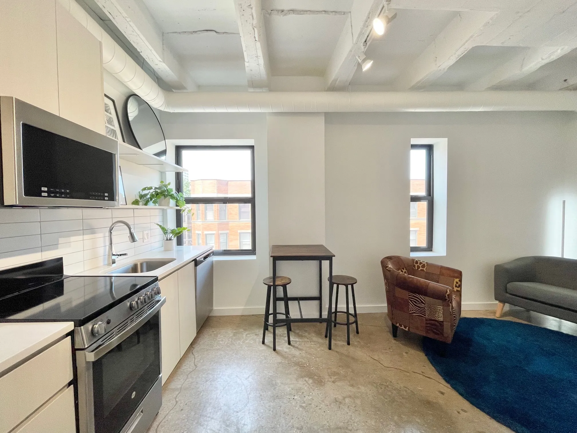 1049 W LAWRENCE AVE 60640-Lawrence Lofts-Chicago-IL