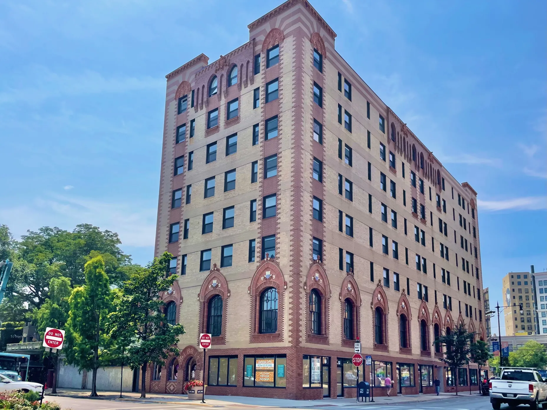 1049 W LAWRENCE AVE 60640-Lawrence Lofts-Chicago-IL