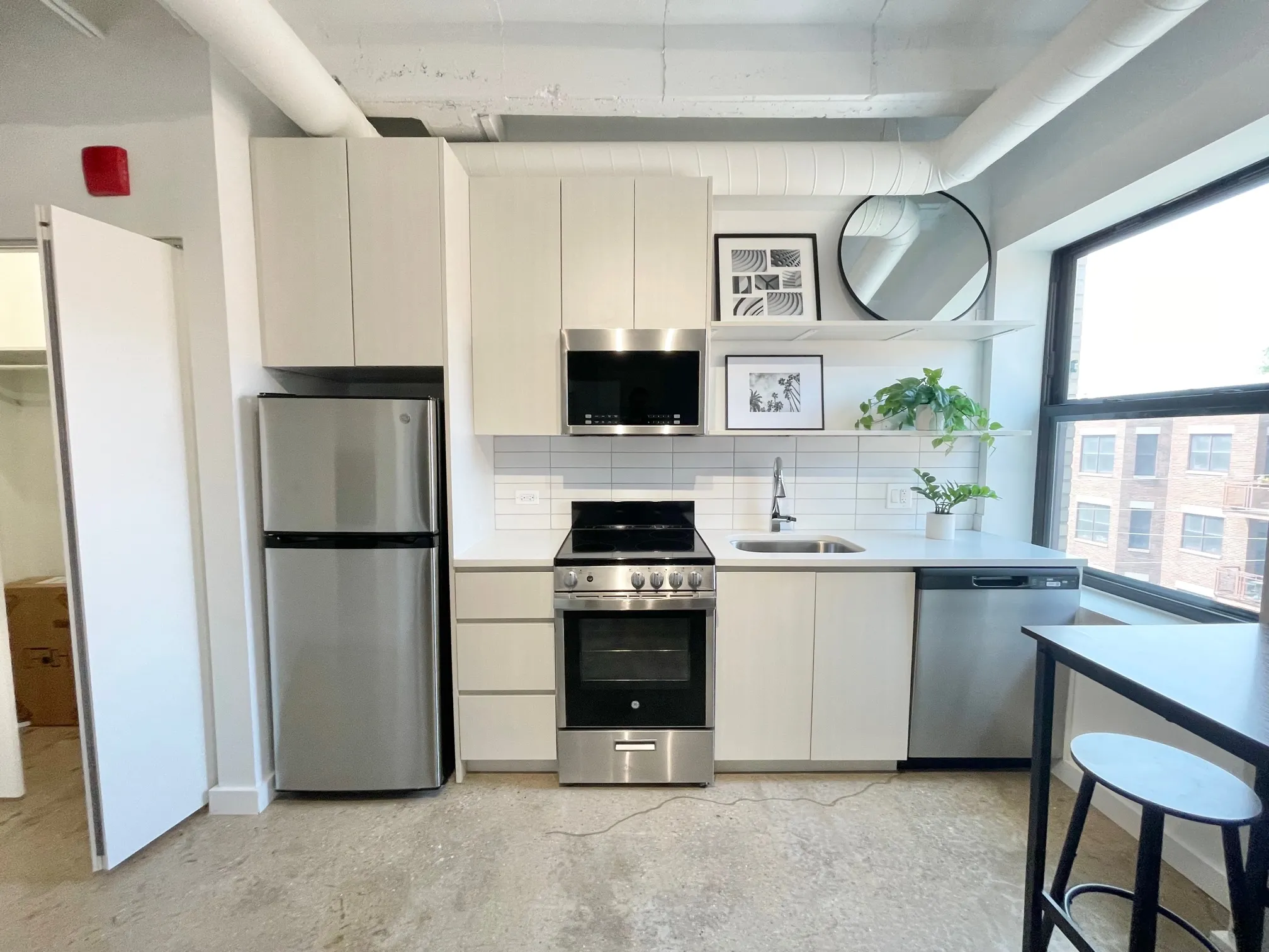 1049 W LAWRENCE AVE 60640-Lawrence Lofts-Chicago-IL