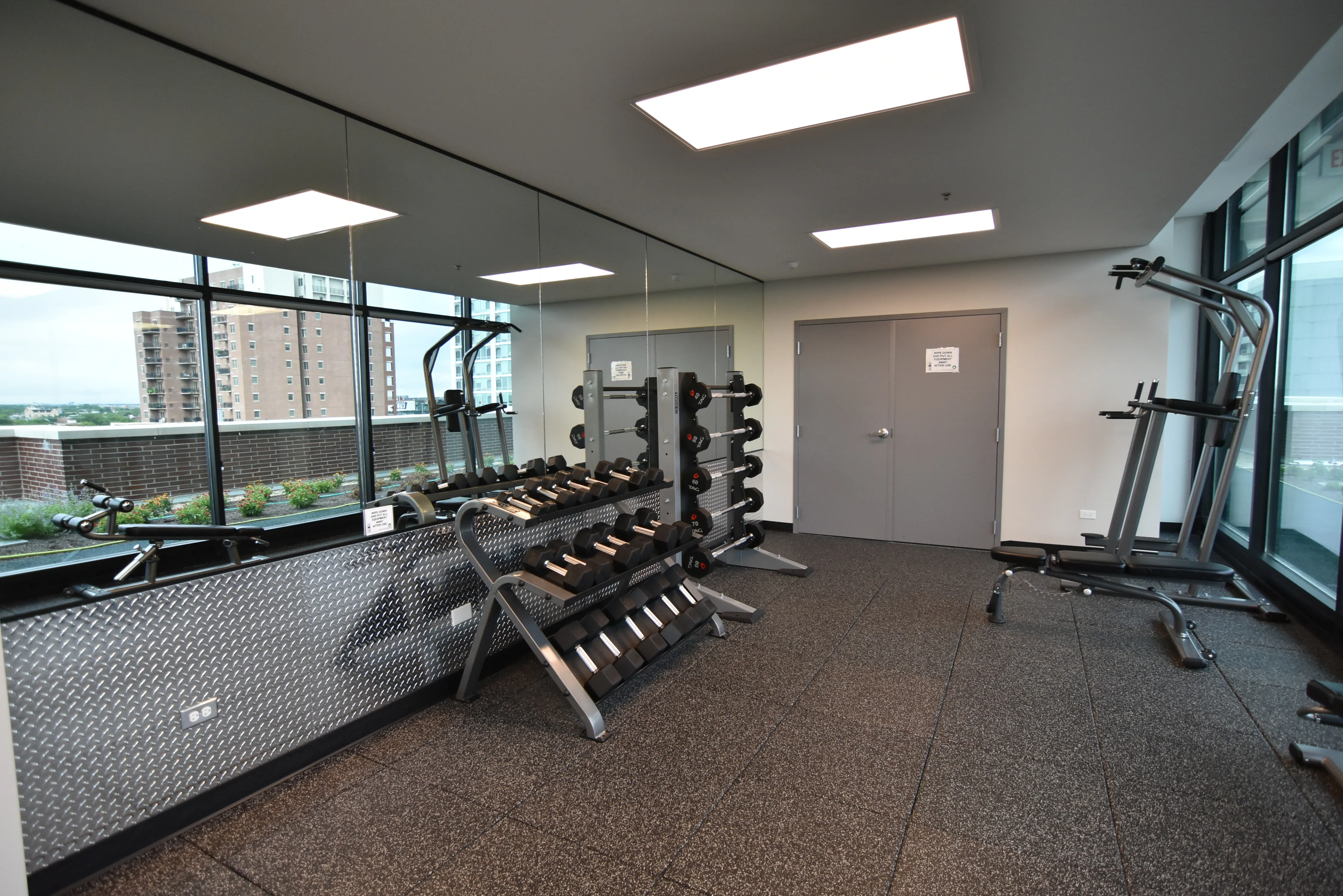 In-uni full size washer and dryer