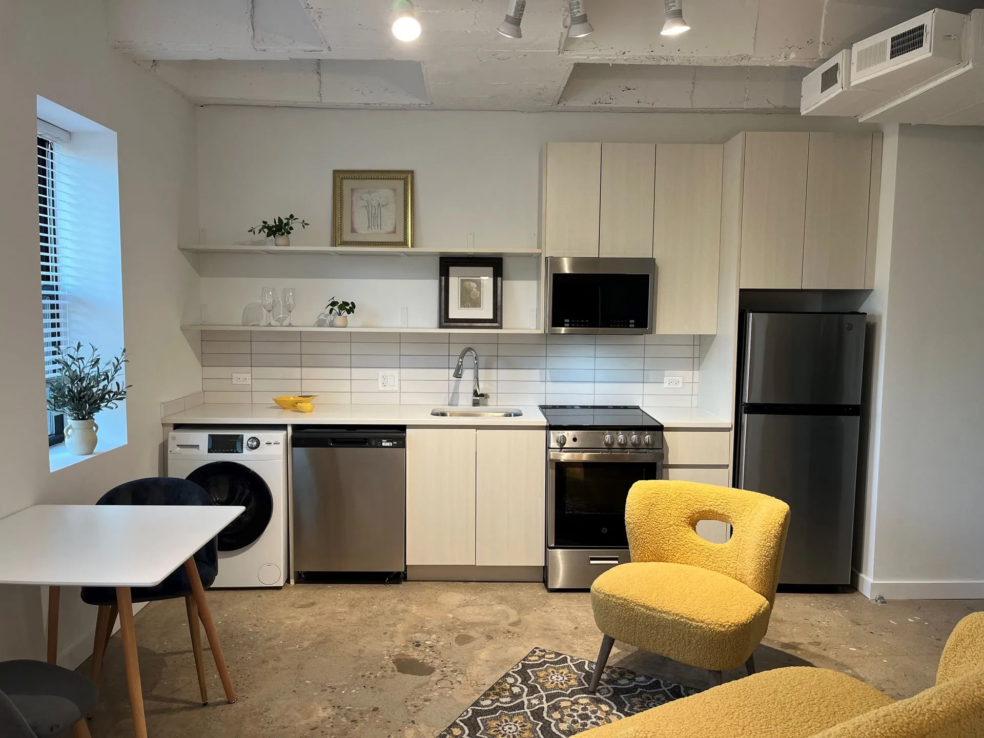 1049 W LAWRENCE AVE 60640-Lawrence Lofts-Chicago-IL