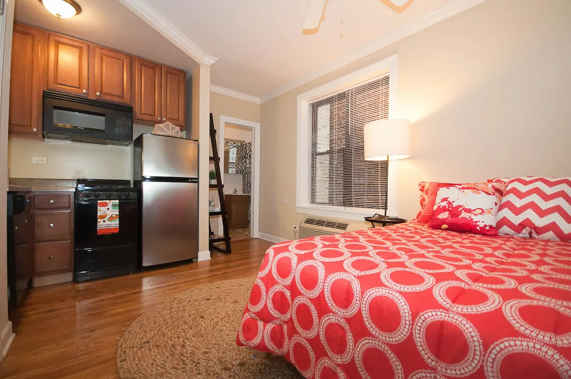 2046 N. Orleans Apartments