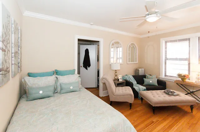 2051 North Sedgwick Apartments 