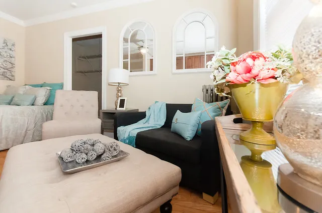 2051 North Sedgwick Apartments 