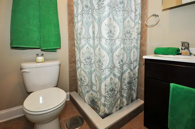 1215 West Diversey Apartments