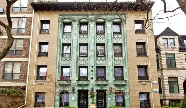 2616 N Hampden Court Apartments