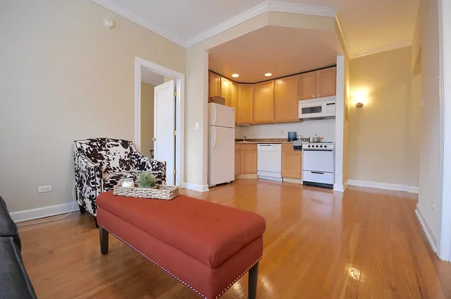 2828 N. Pine Grove Apartments