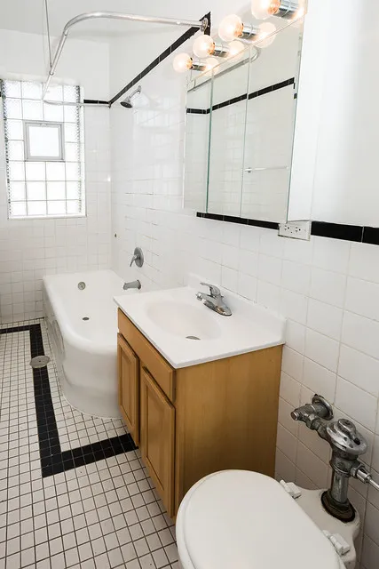 2828 N. Pine Grove Apartments