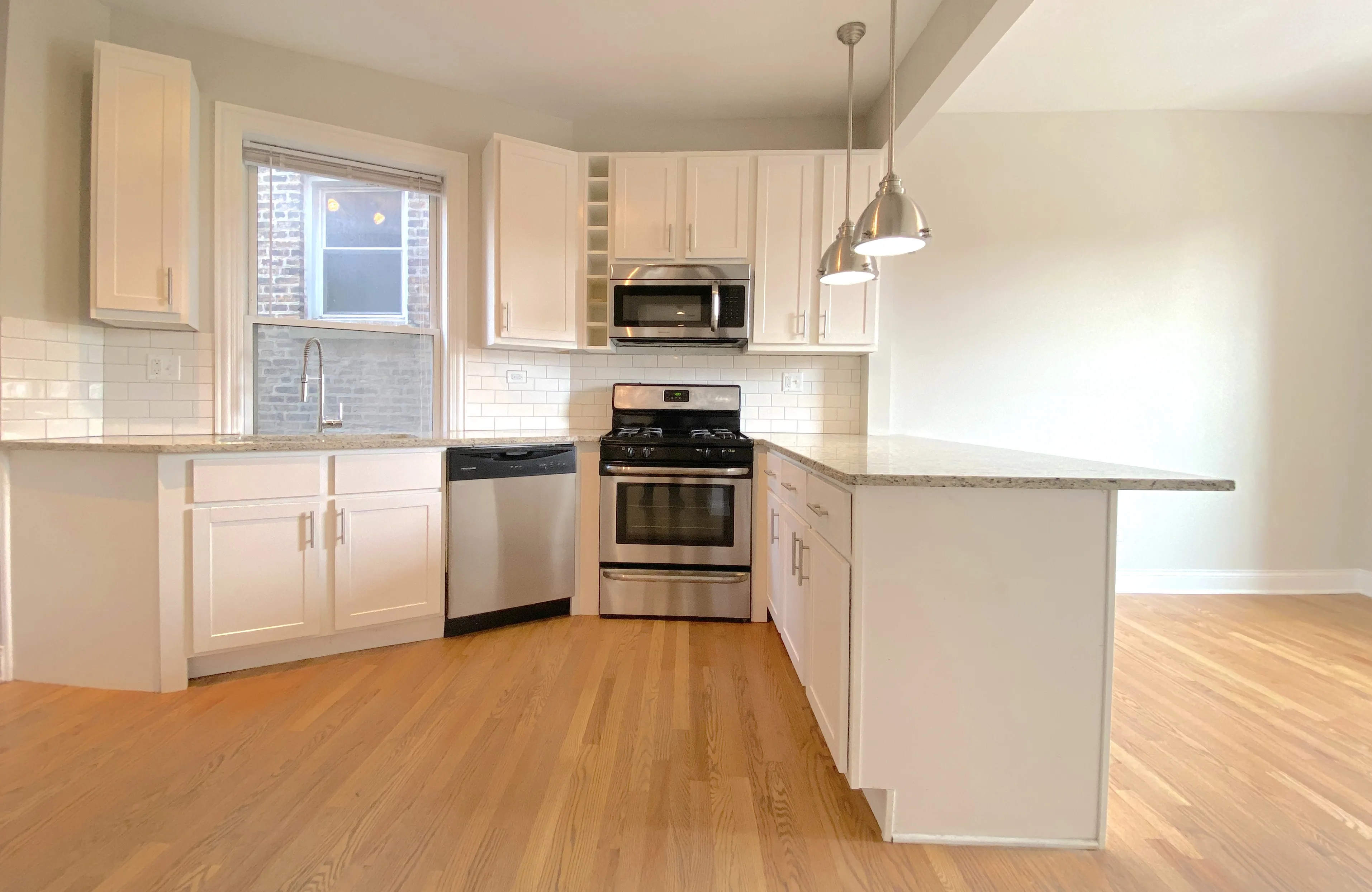 4401 North Clark Apartments