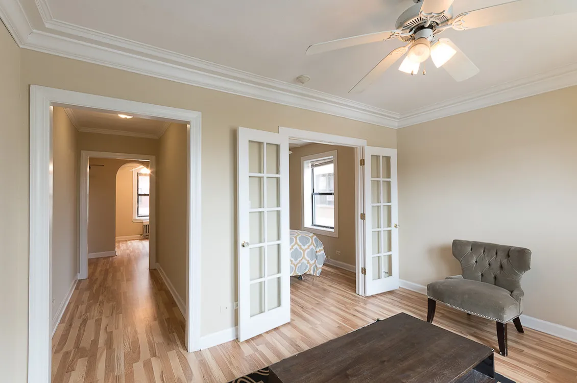 443 Wrightwood Apartments
