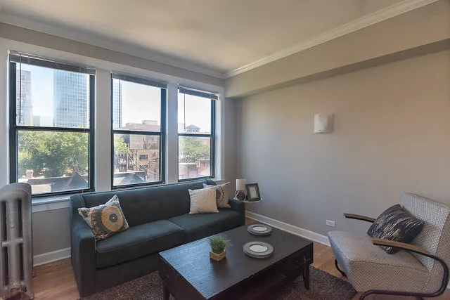 2828 N. Pine Grove Apartments