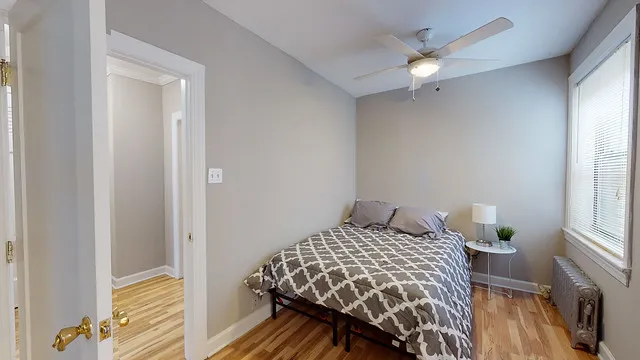 420 W. Surf Apartments