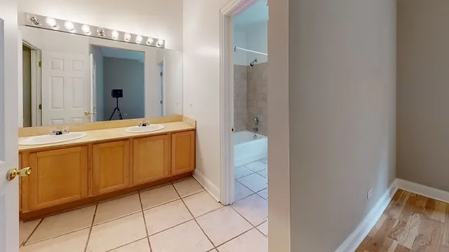 482 W. Deming Apartments