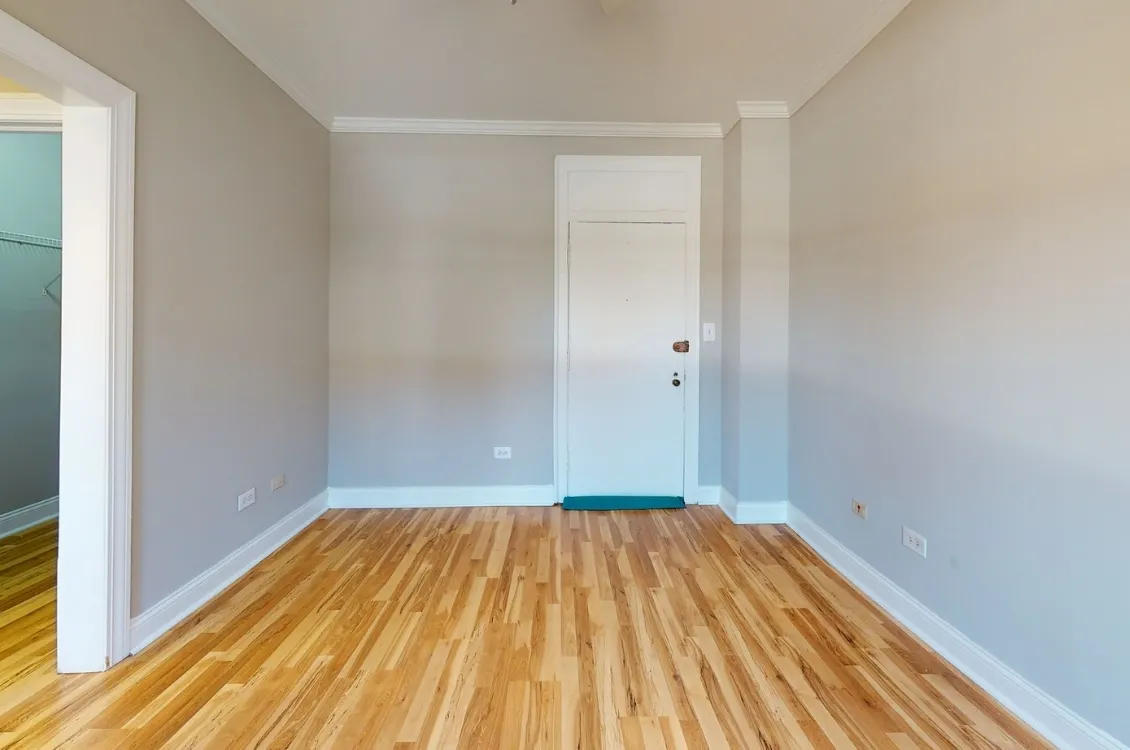 517 W. Oakdale Apartments