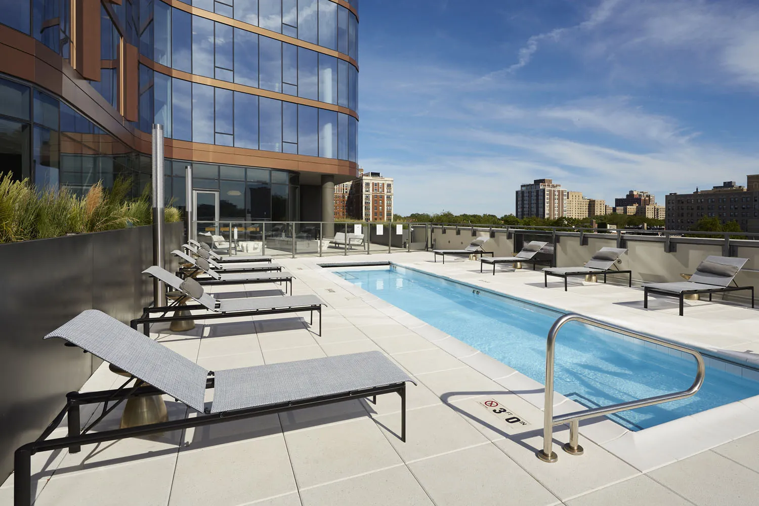 5252 Apartments in Hyde Park, Chciago