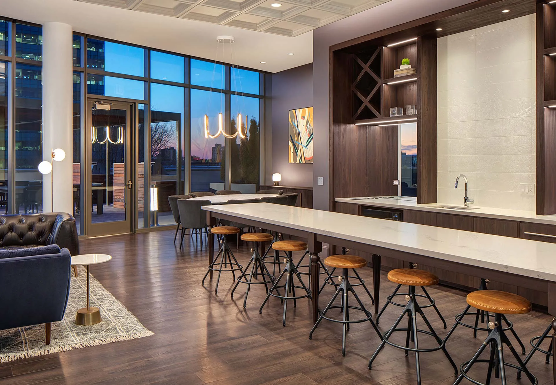 5252 Apartments in Hyde Park, Chciago