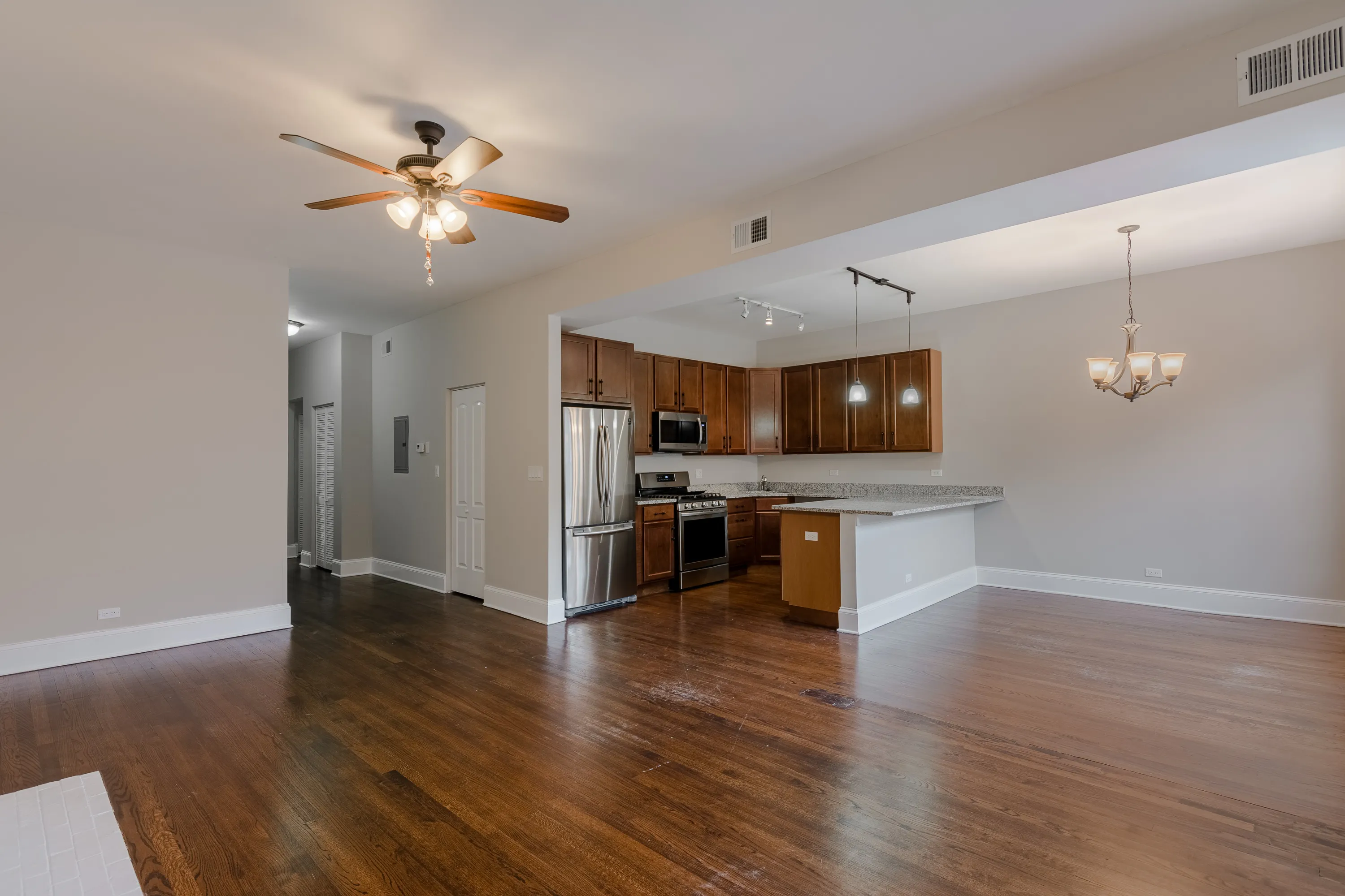 5800 North Kenmore Apartments