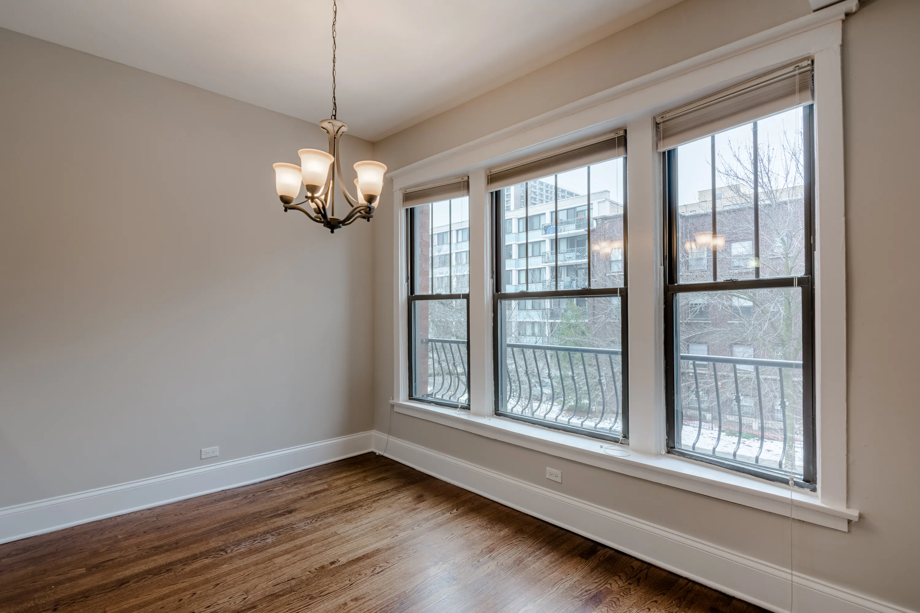 5800 North Kenmore Apartments