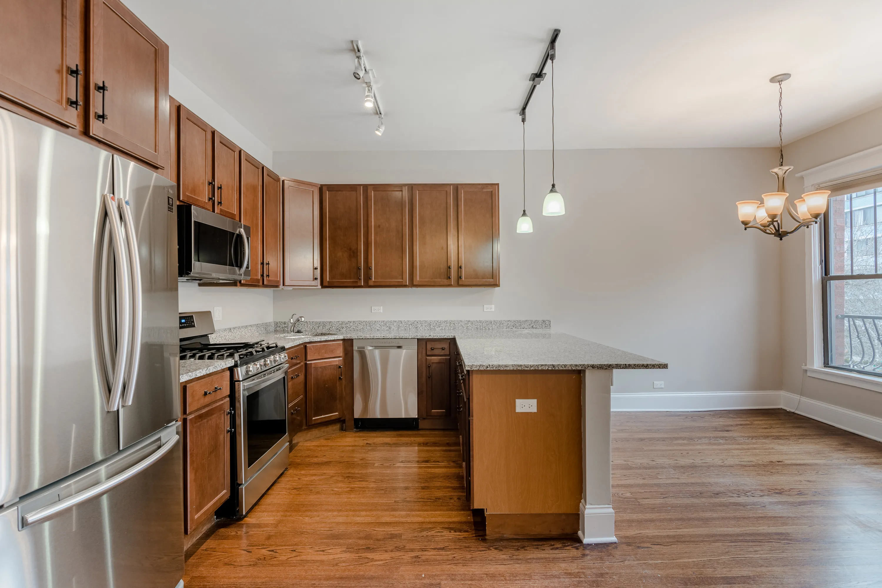 5800 North Kenmore Apartments