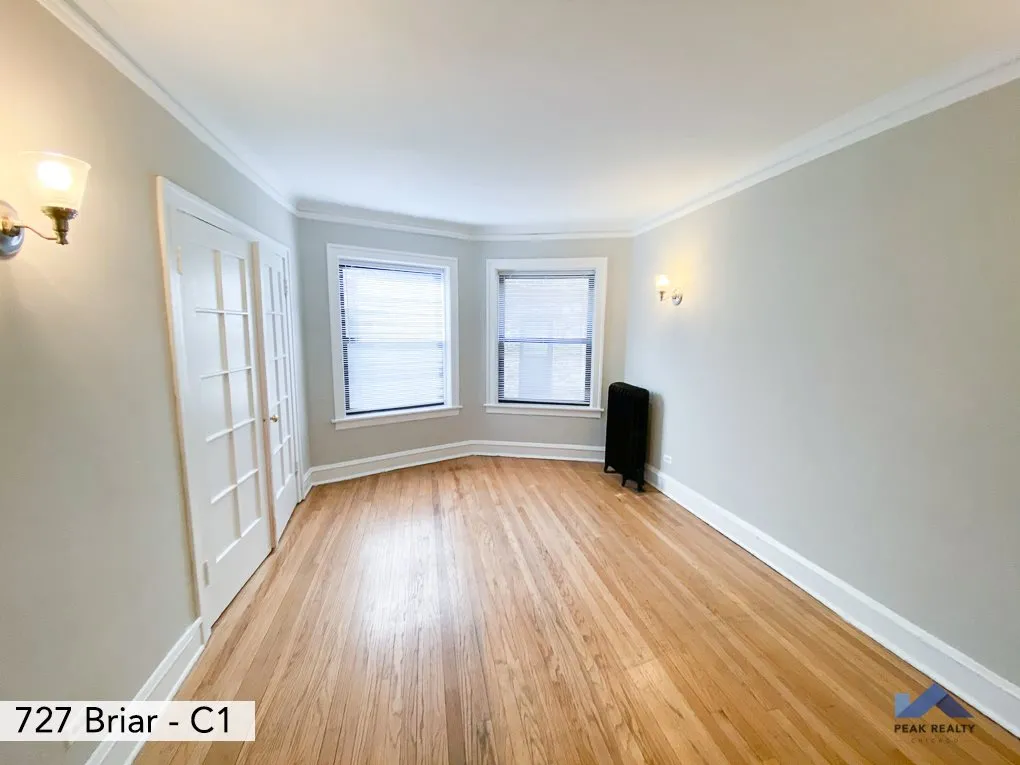 727-29 W. Briar Apartments