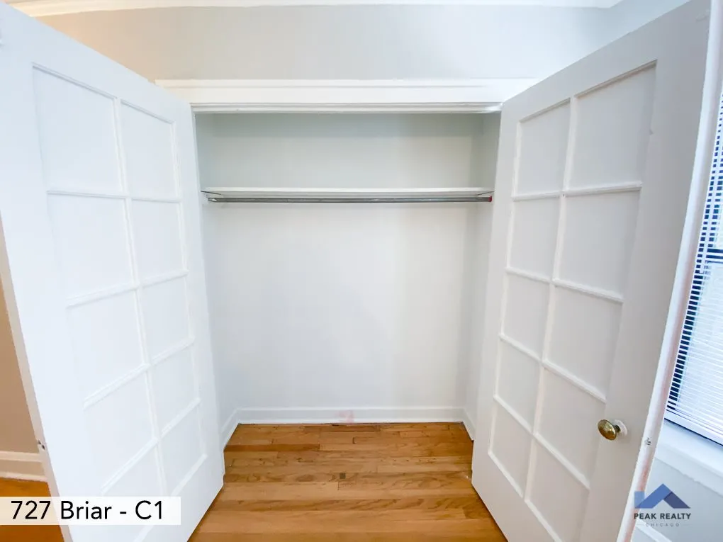 727-29 W. Briar Apartments