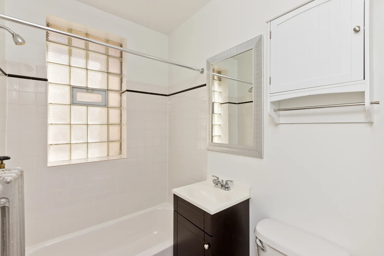 24/7 Coin Operated Laundry Room