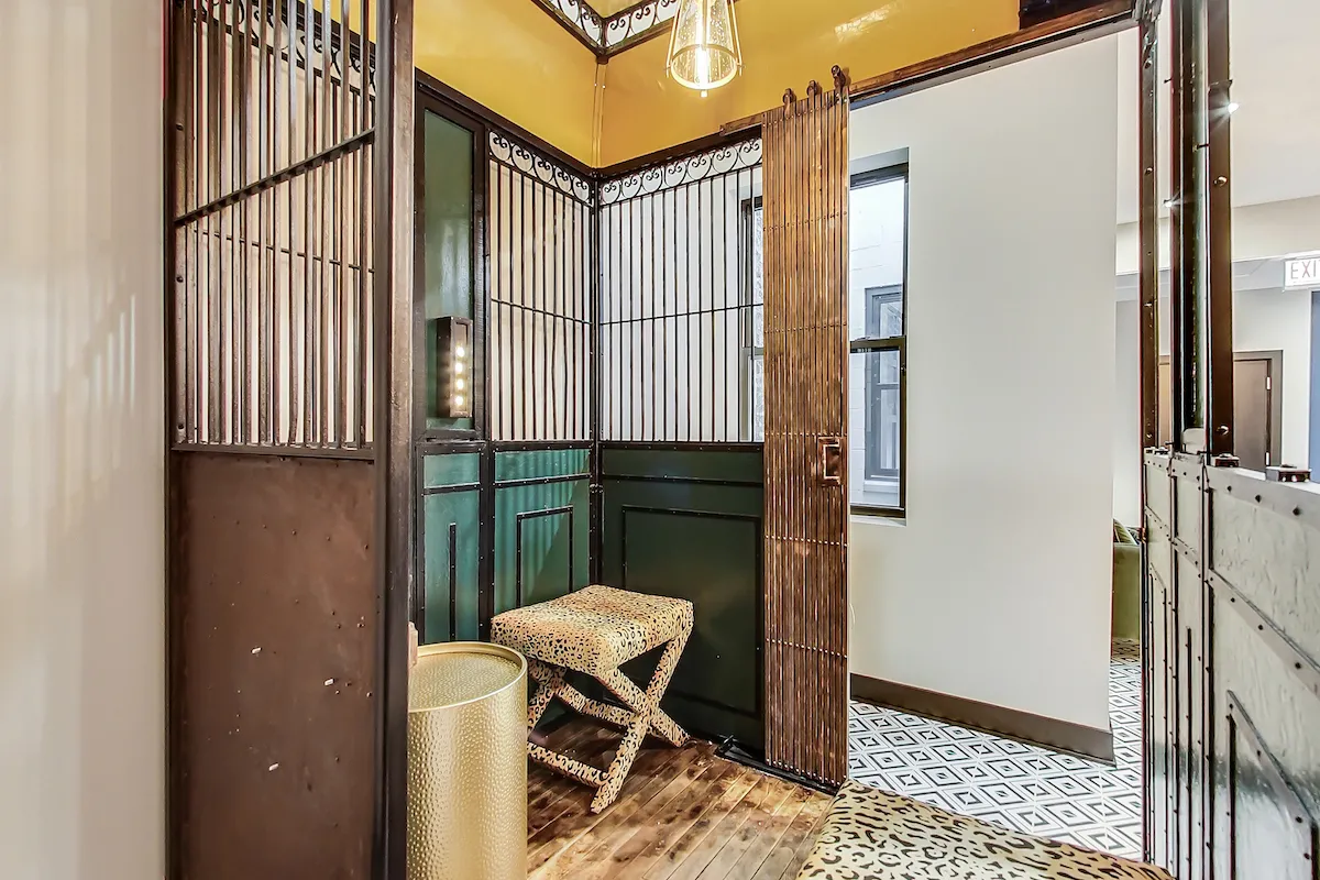 Wilson Club Apartments