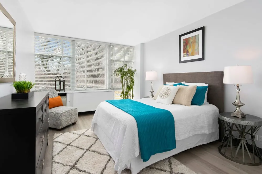 Prairie Shores Apartments