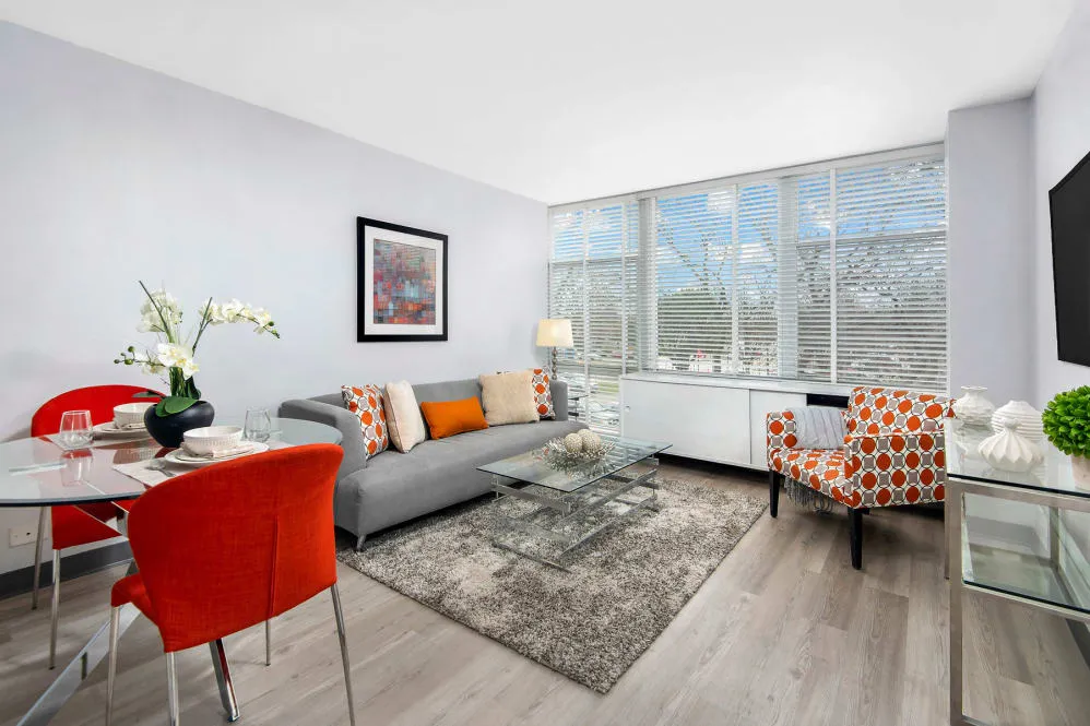 Prairie Shores Apartments