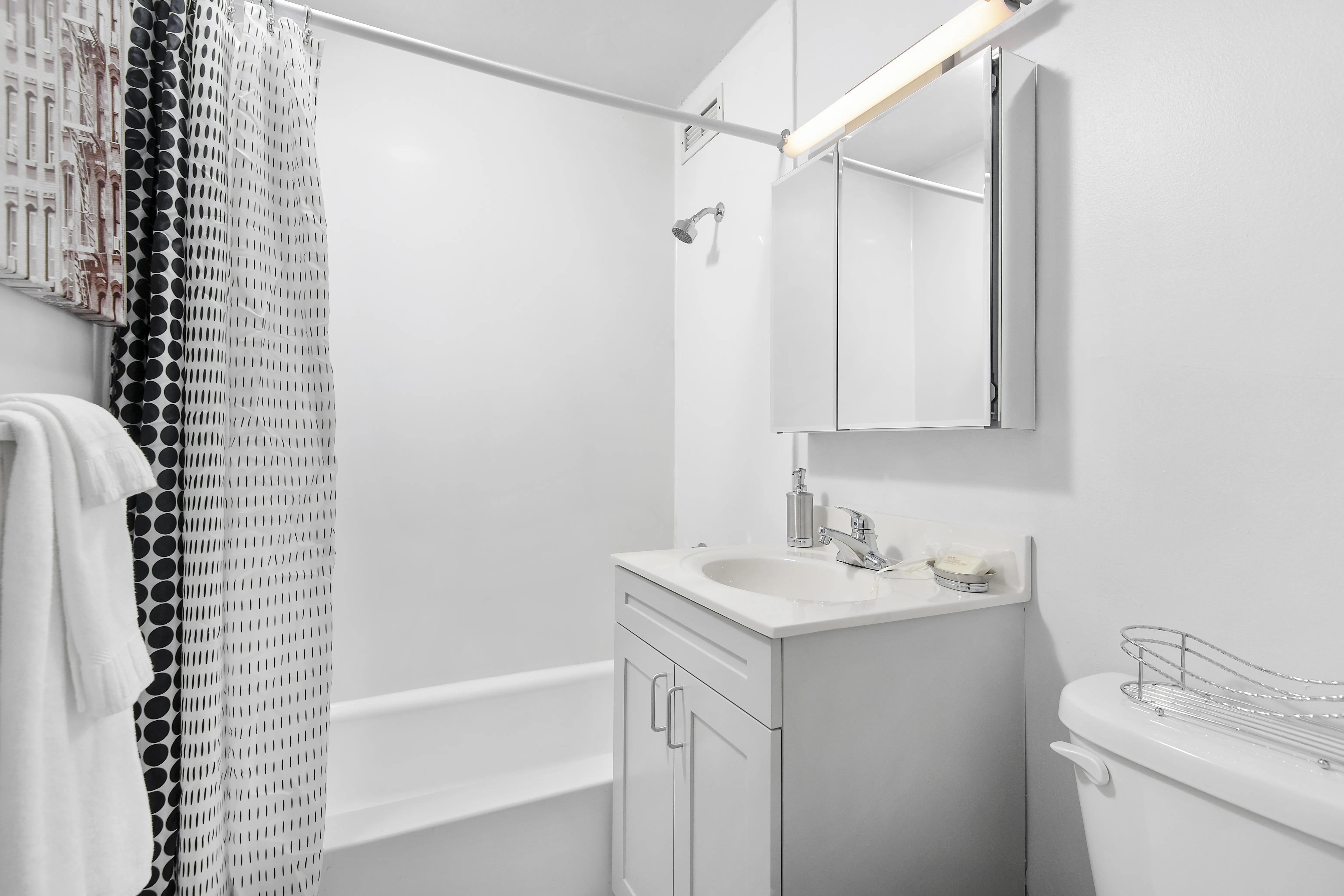 Prairie Shores Apartments