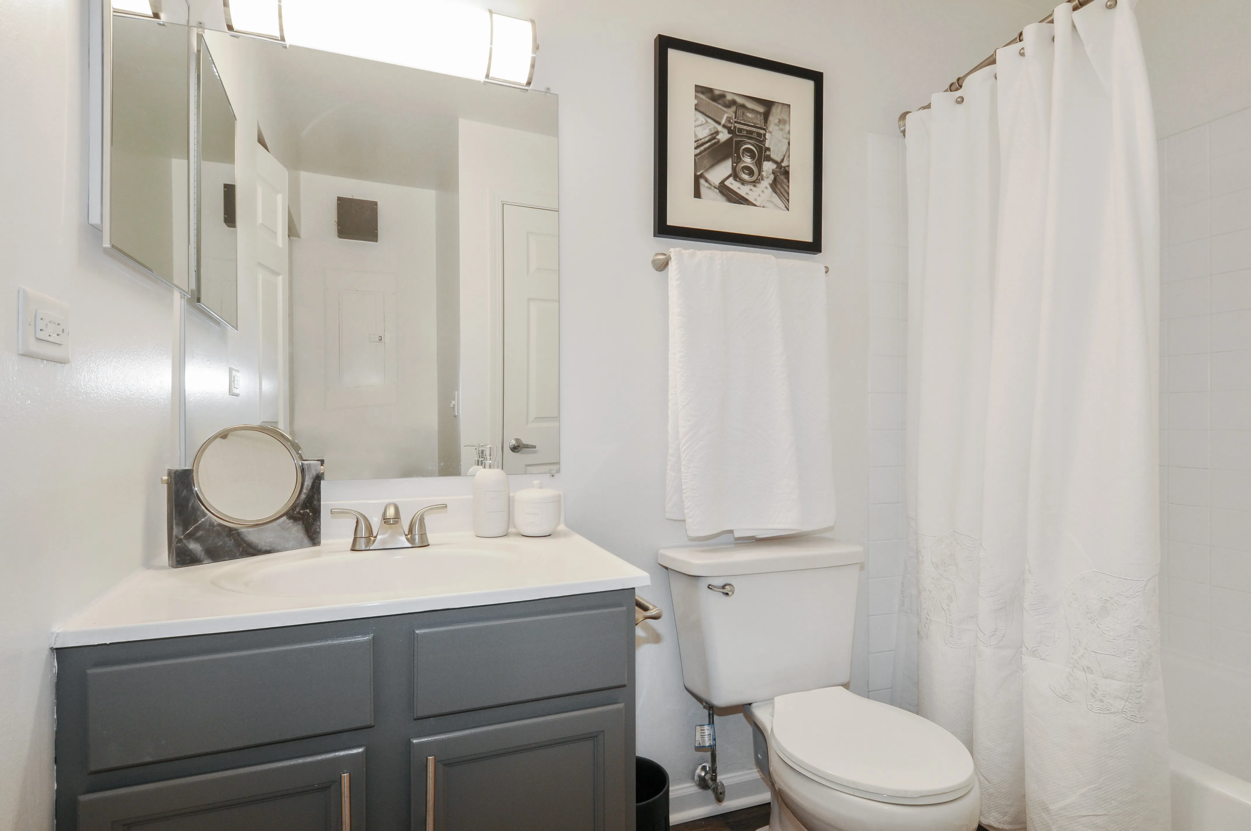 Fifteen98 Naperville Apartments