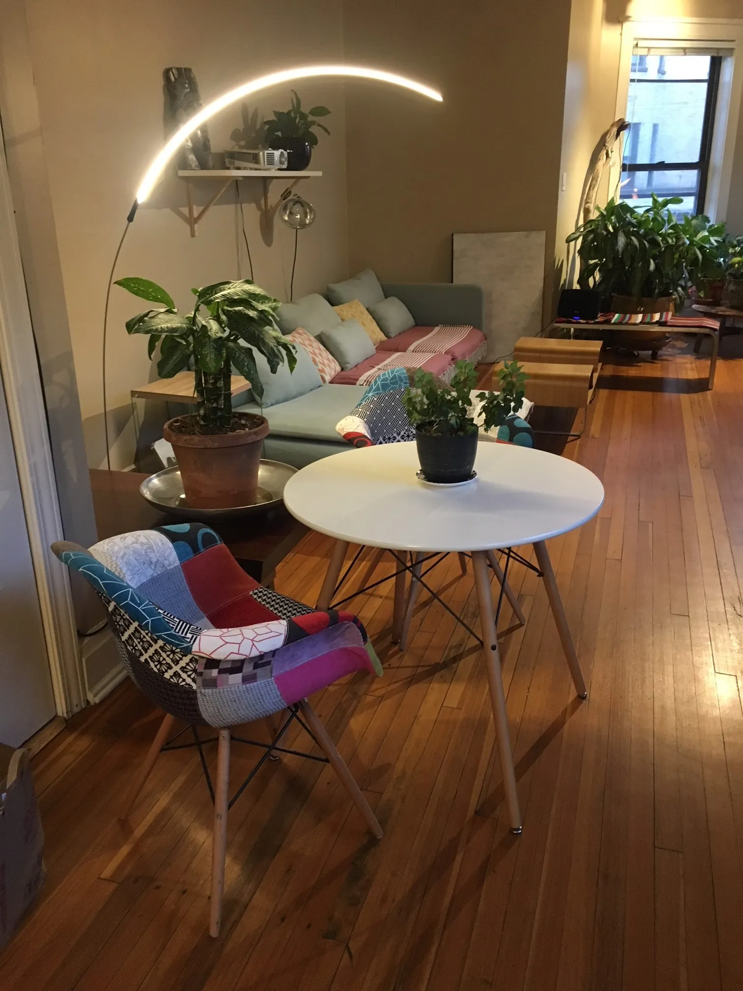 710 West Oakdale Apartments