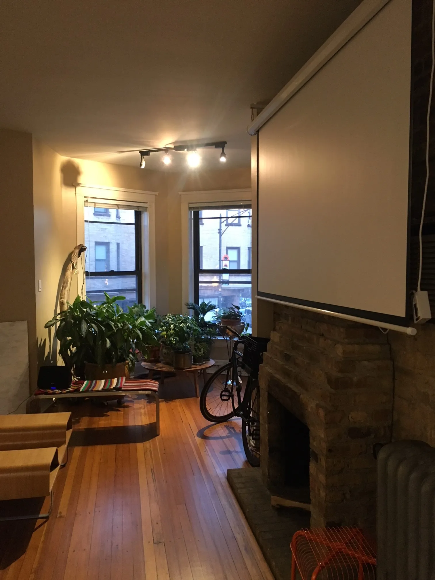 710 West Oakdale Apartments