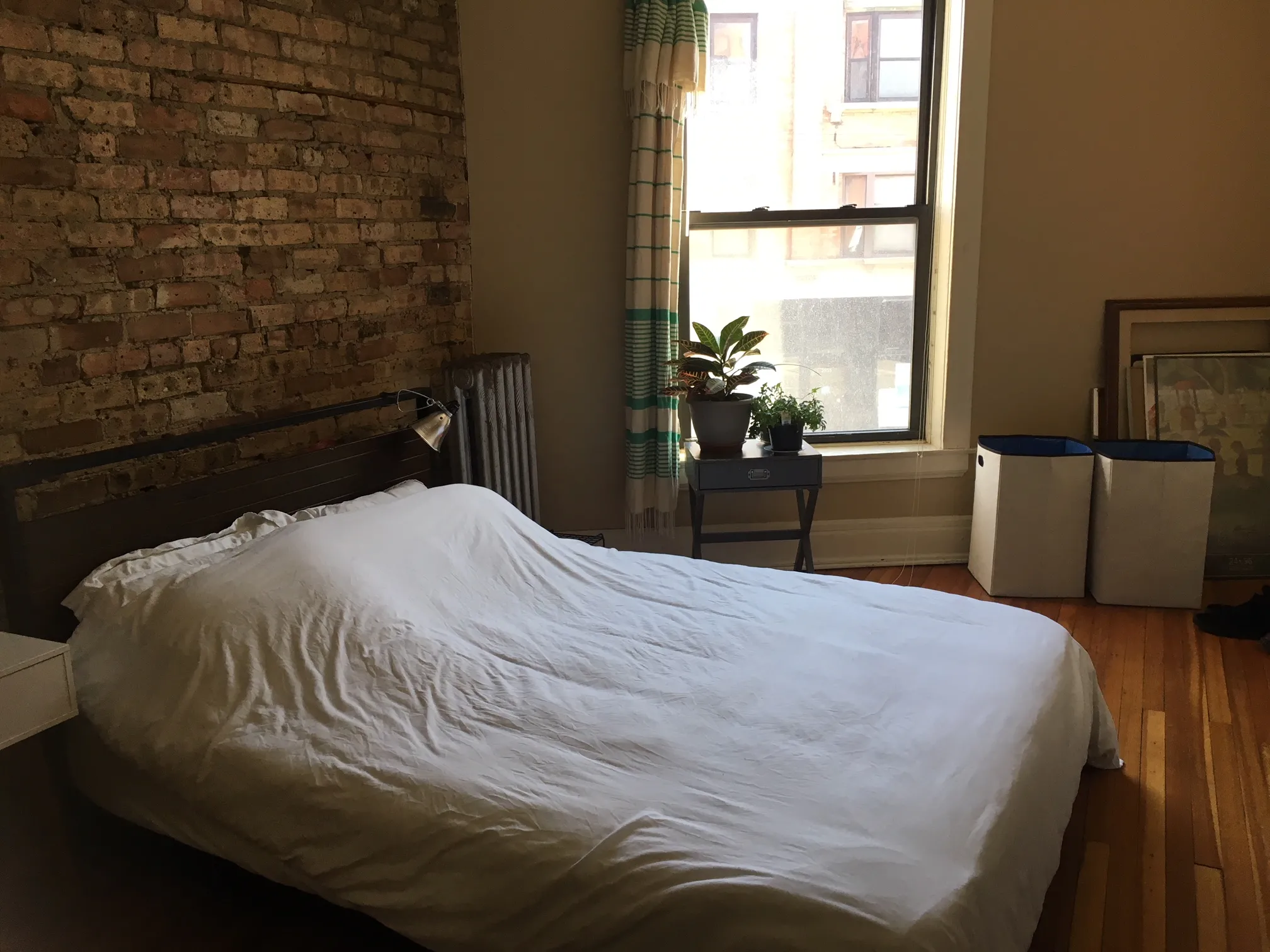 710 West Oakdale Apartments