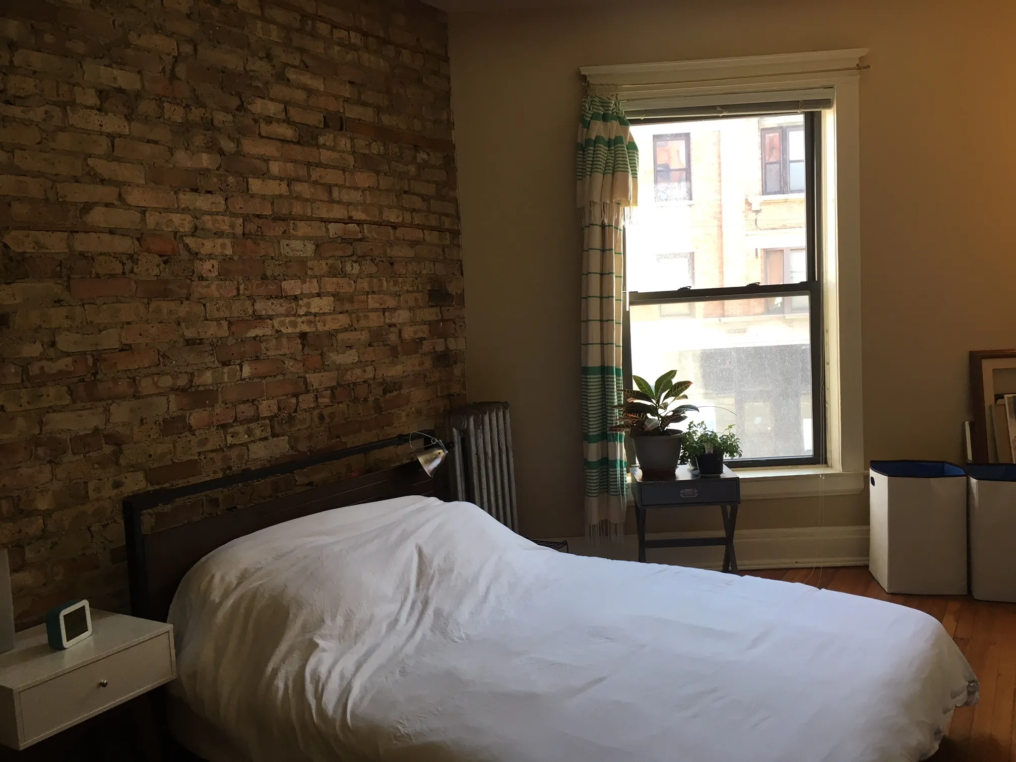 710 West Oakdale Apartments