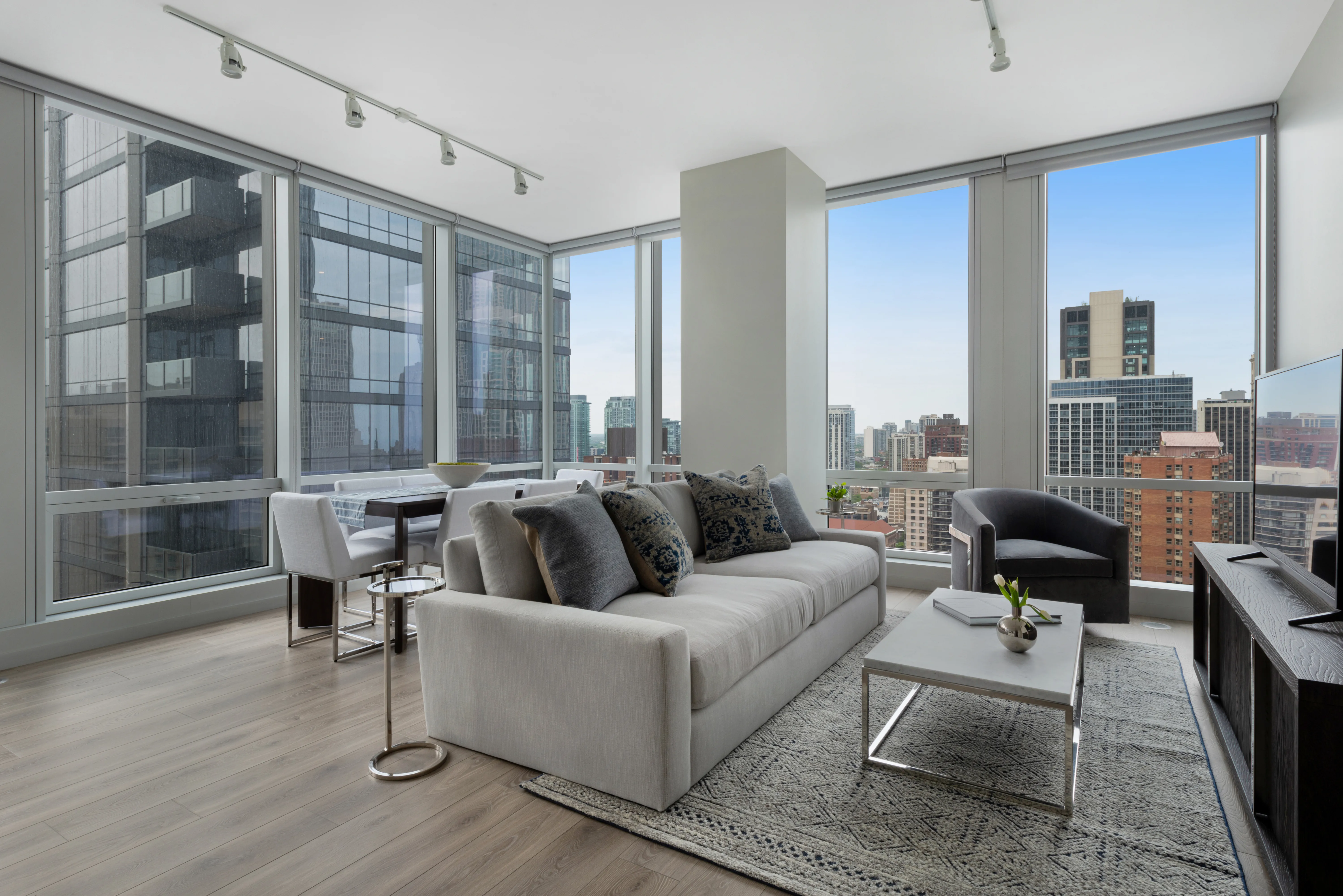 One Chicago Apartments