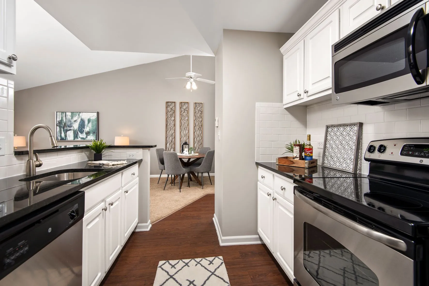 6690  DOUBLE EAGLE DR 60517-Retreat at Seven Bridges-Woodridge-IL