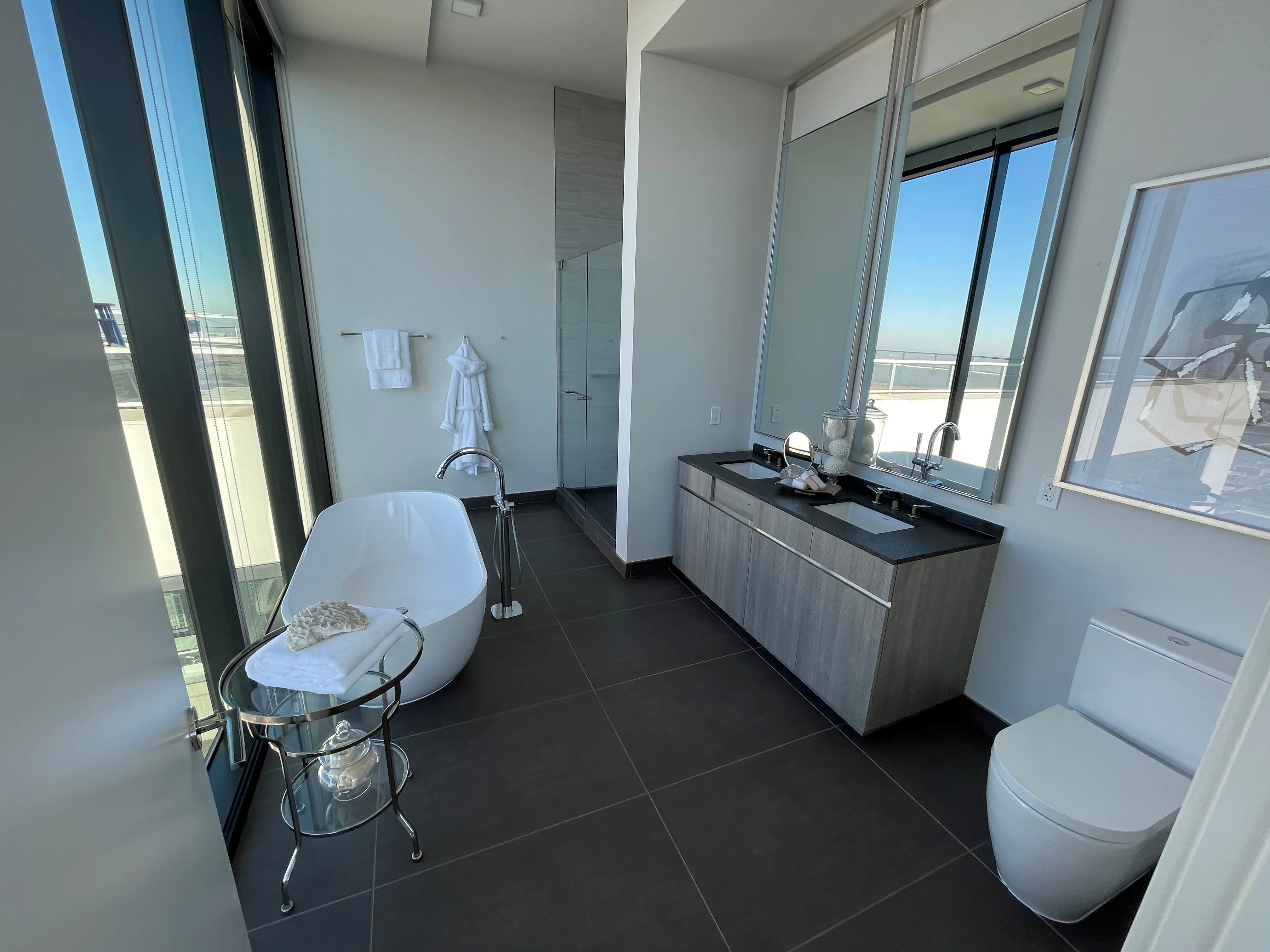 Nema Chicago Apartments