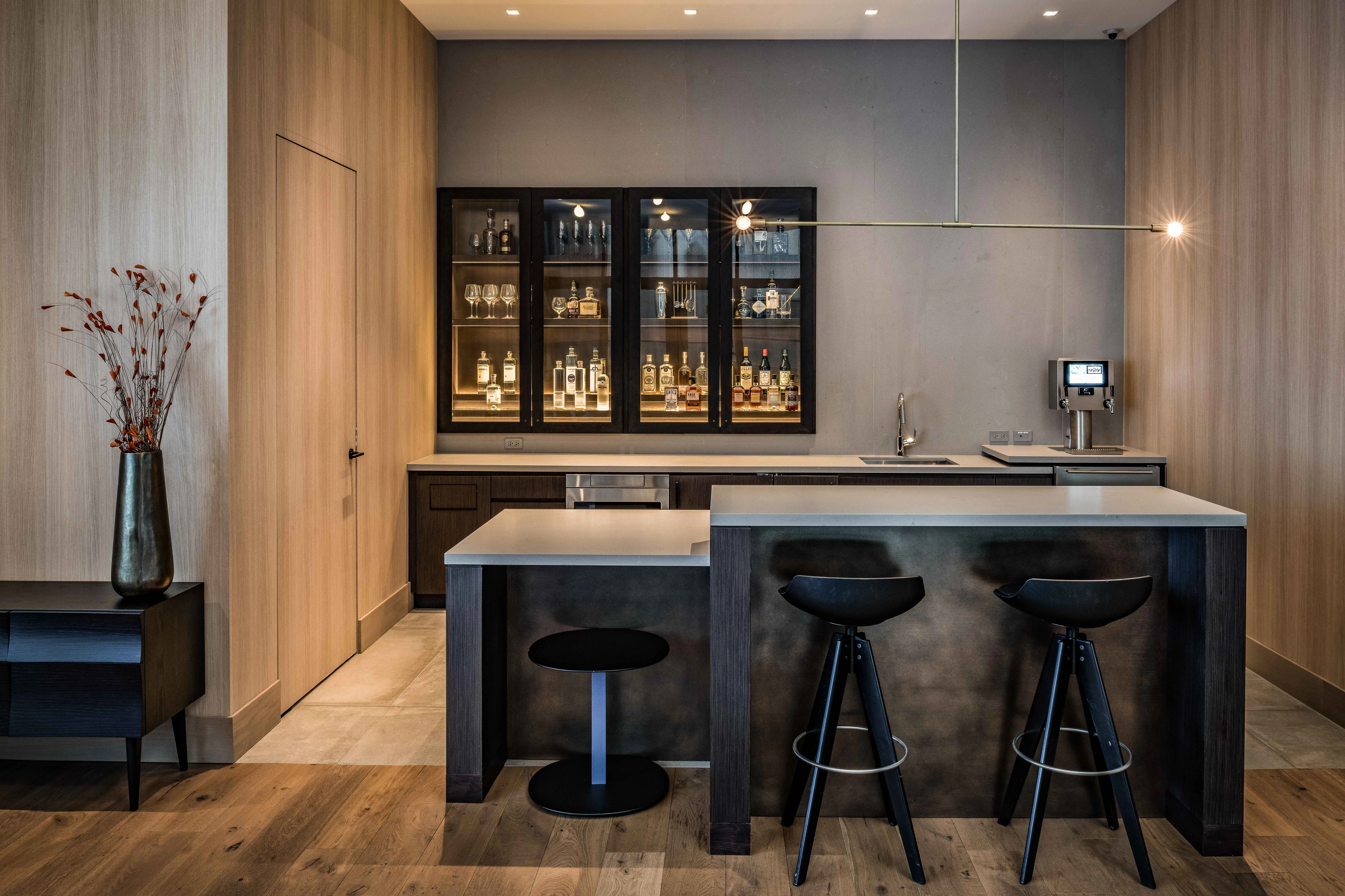 Nema Chicago Apartments