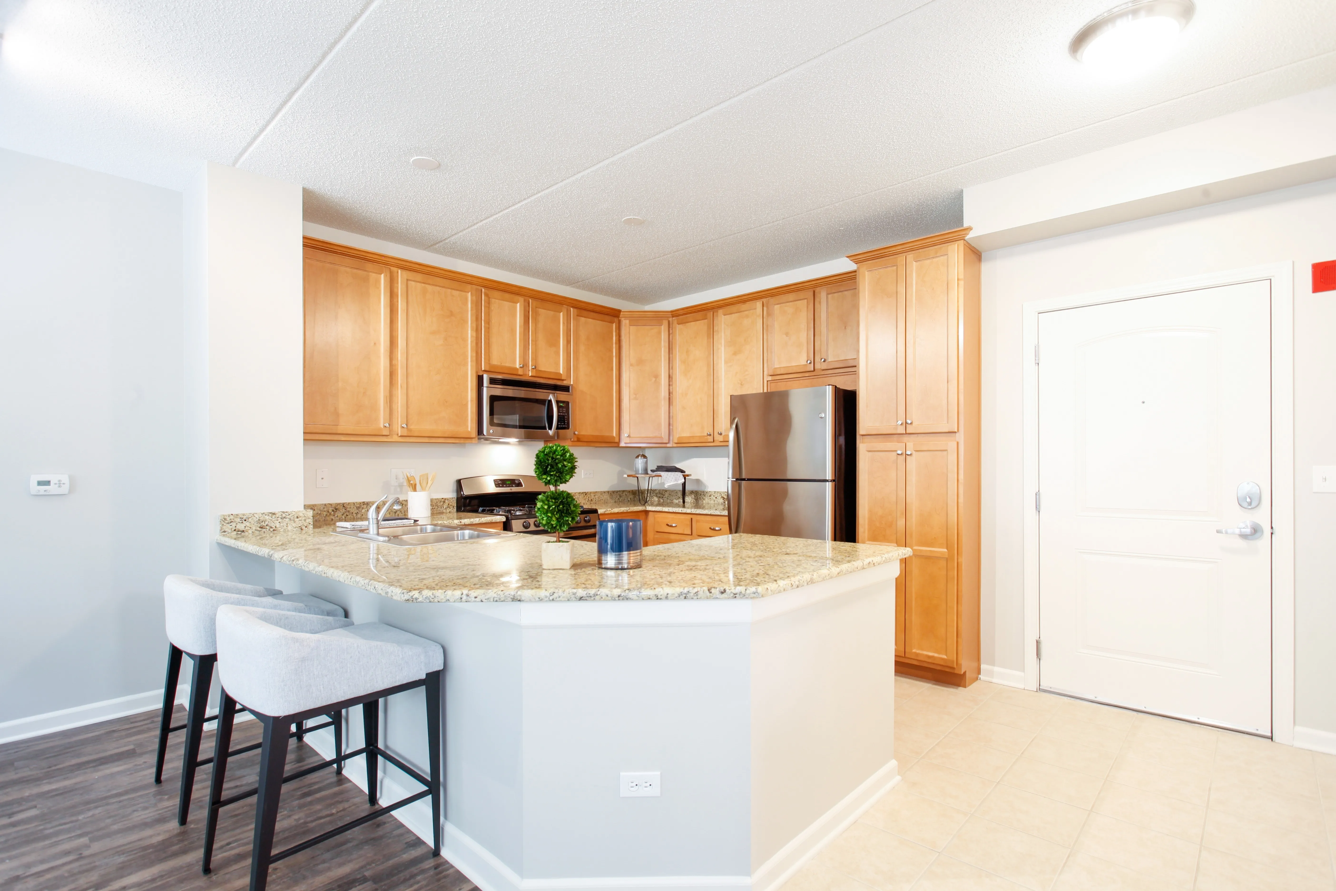 ReNew Downers Grove Apartments