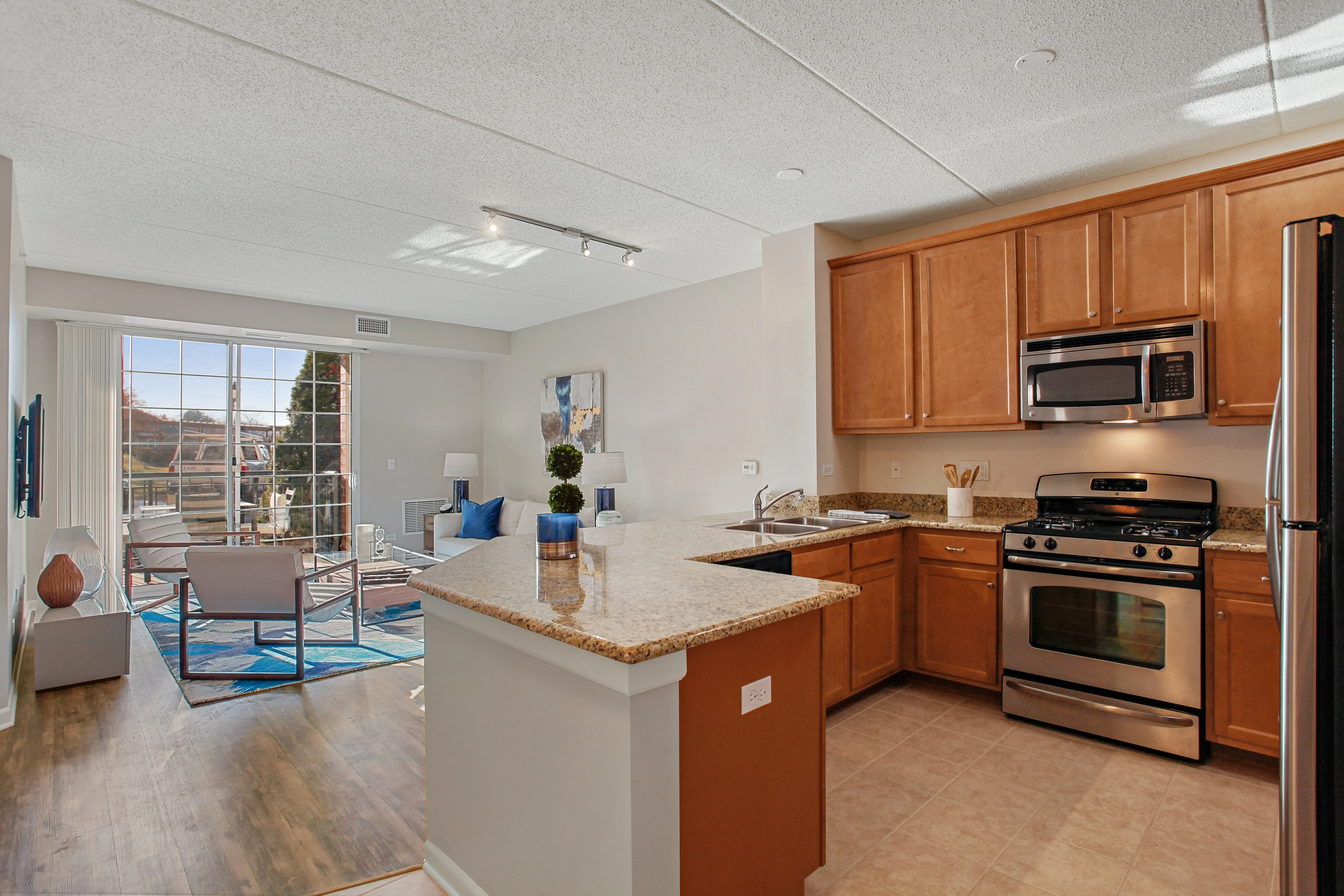 ReNew Downers Grove Apartments