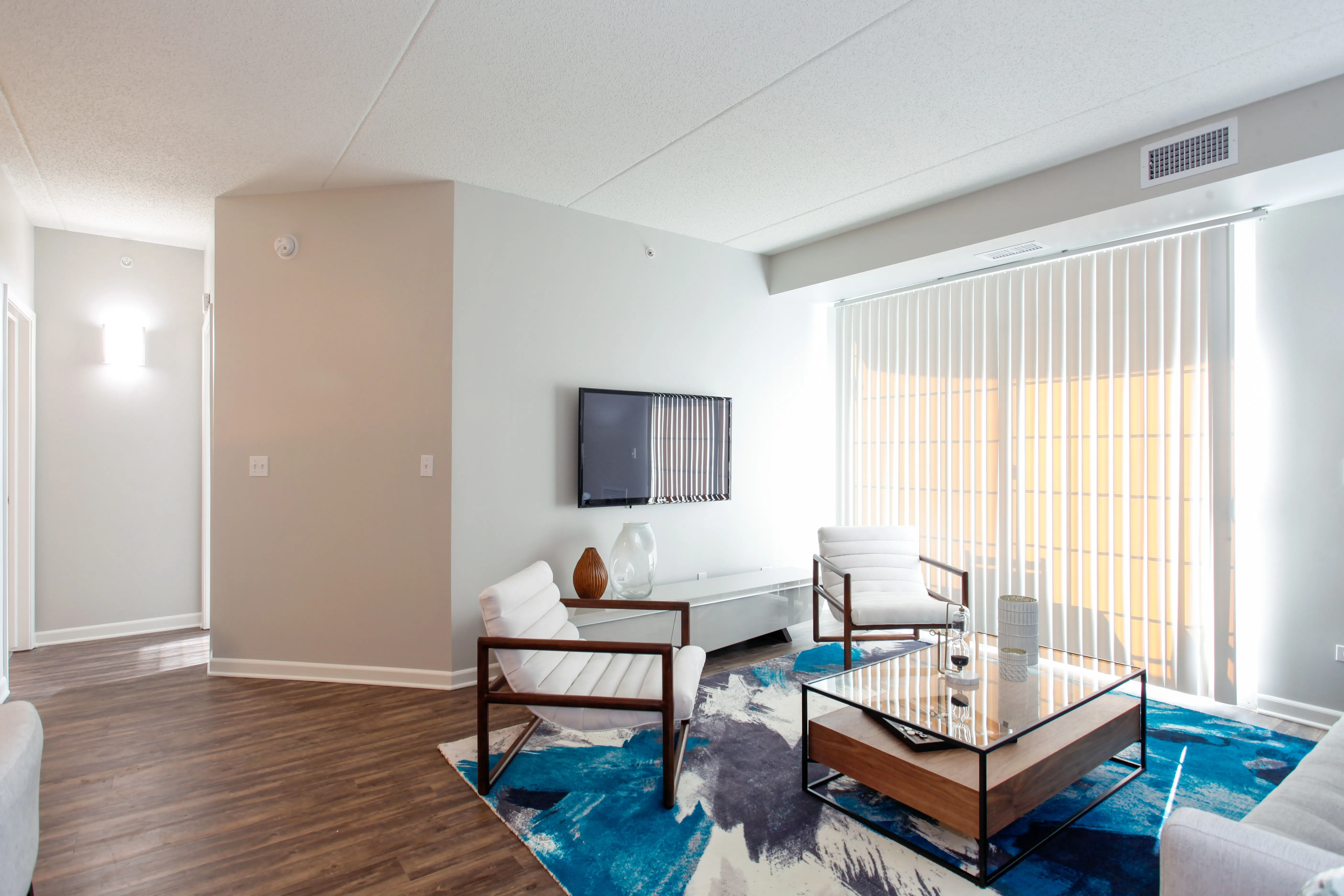 ReNew Downers Grove Apartments