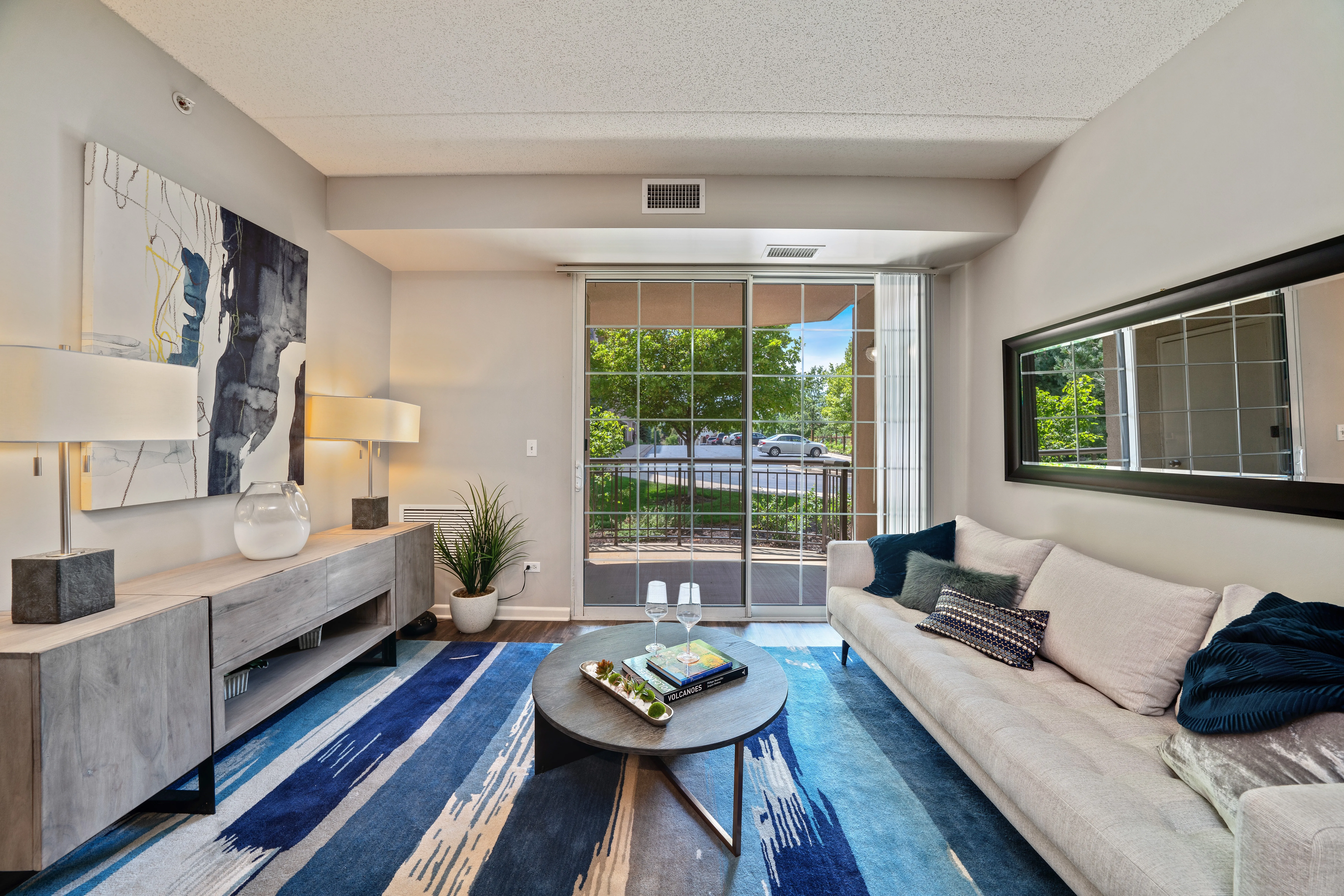 ReNew Downers Grove Apartments