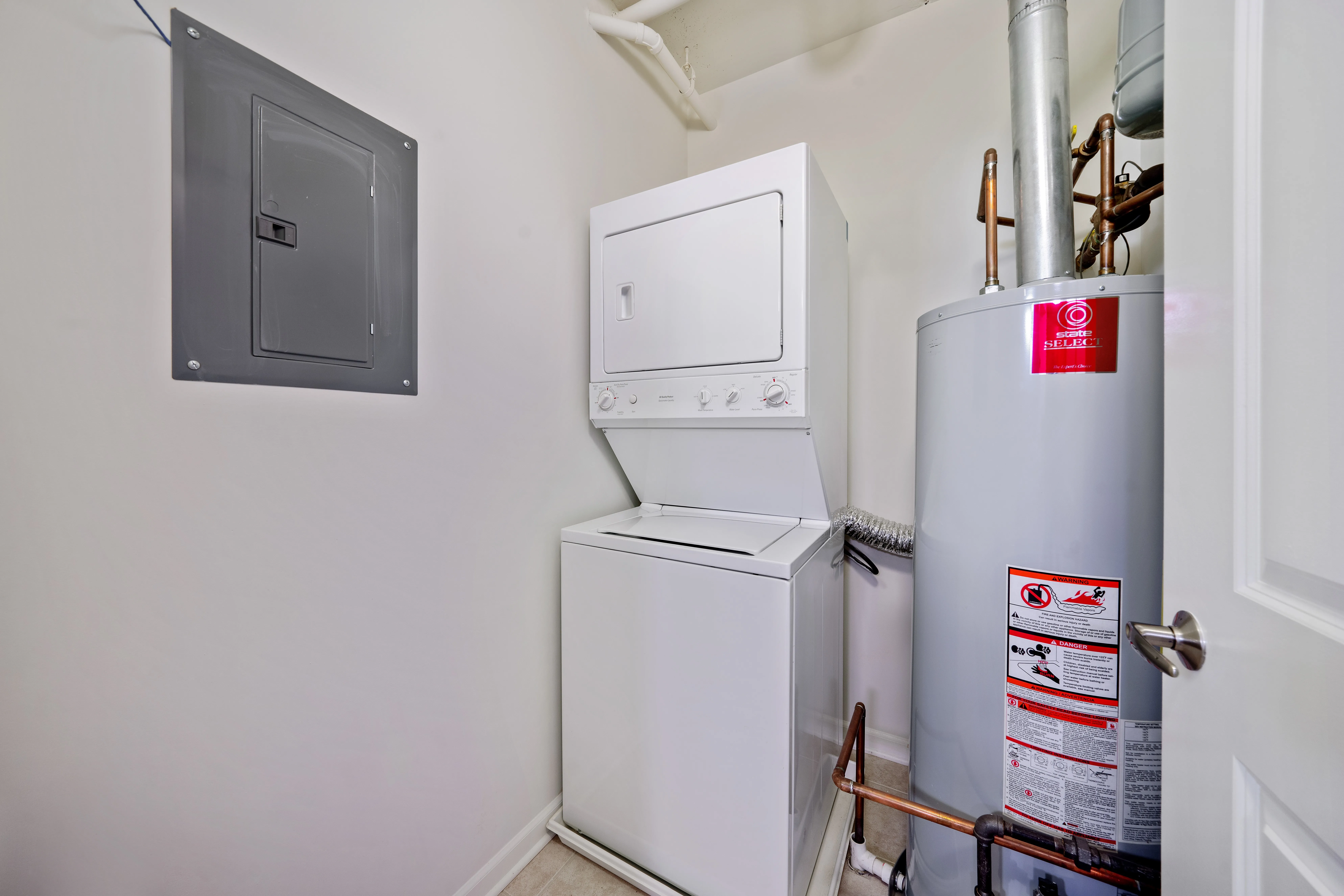 ReNew Downers Grove Apartments